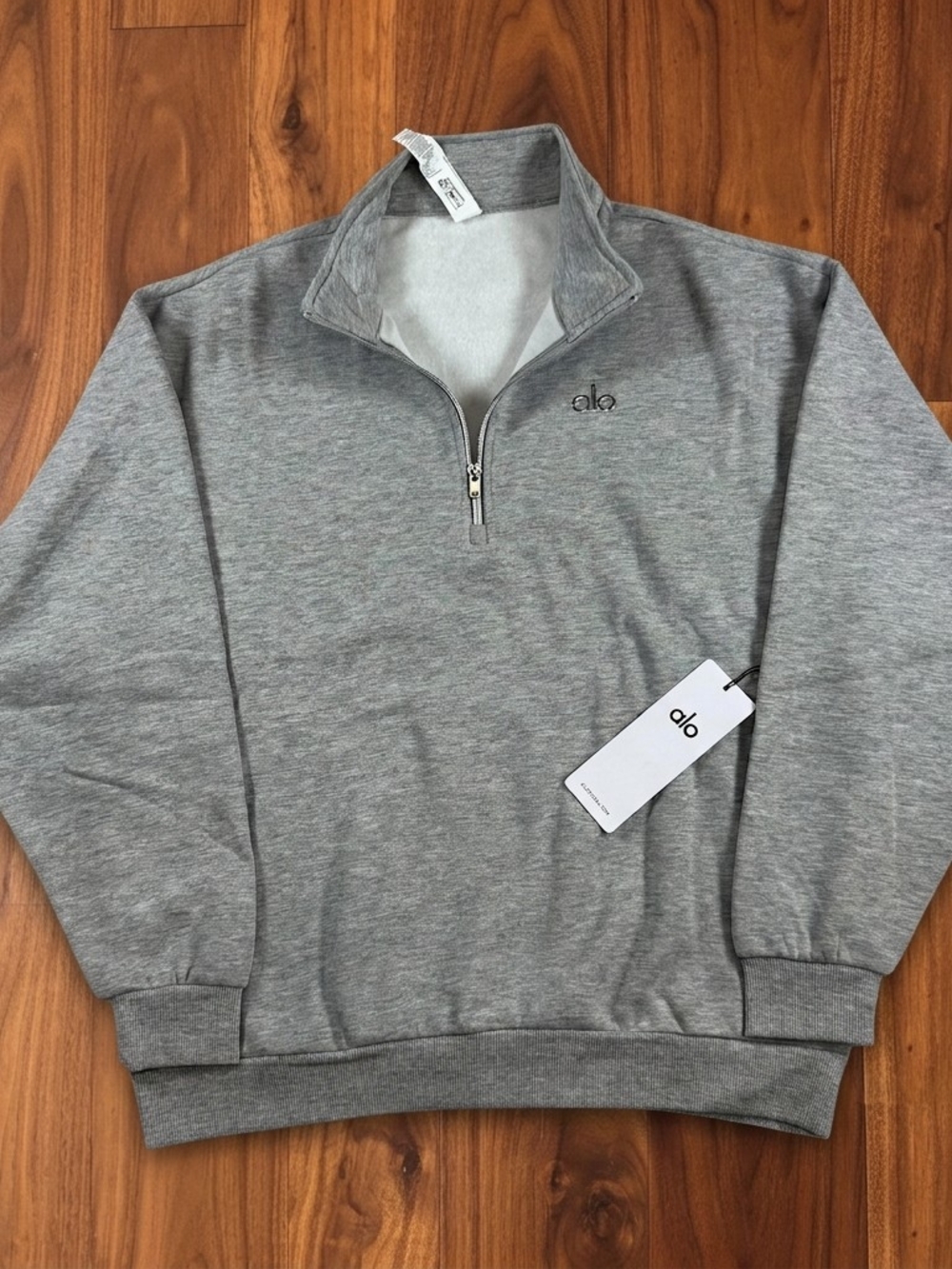 ALO Yoga Men’s Light Gray Half-Zip Sweater Pullover